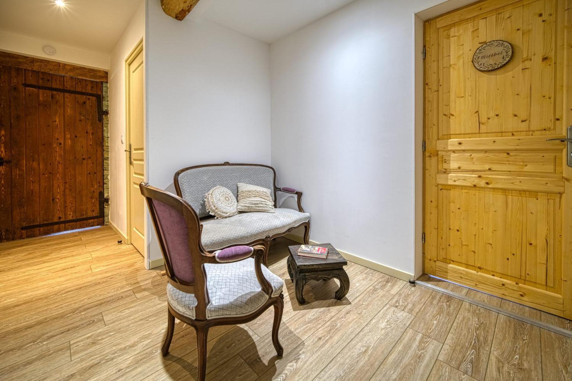 Maison Michonieres - Gite 3 Etoiles - 8 Personnes Miribel  Exteriér fotografie