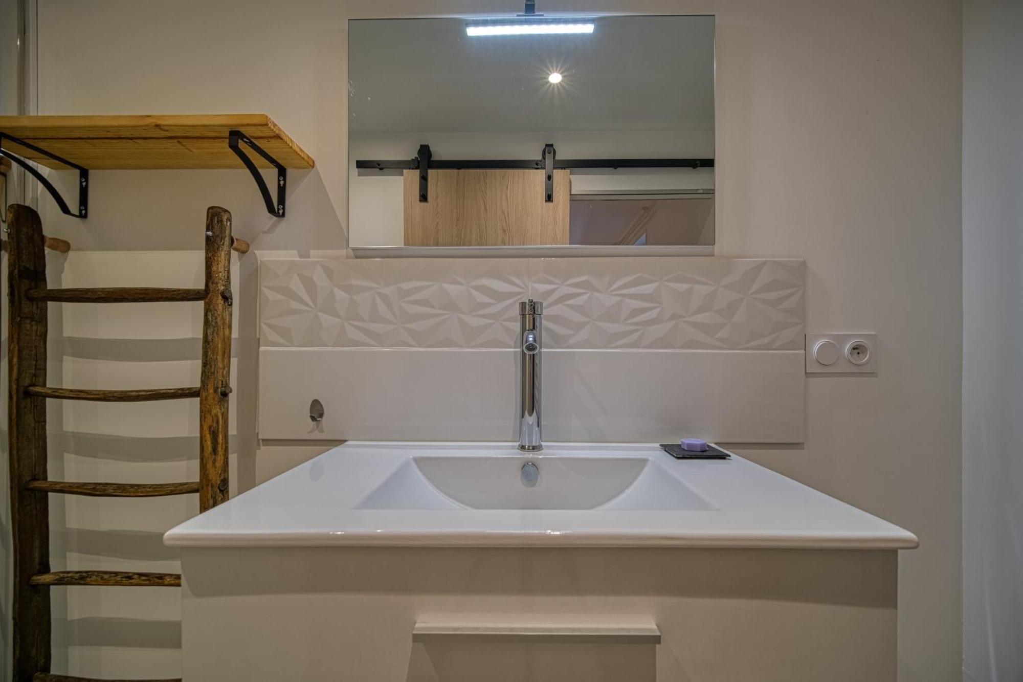 Maison Michonieres - Gite 3 Etoiles - 8 Personnes Miribel  Exteriér fotografie
